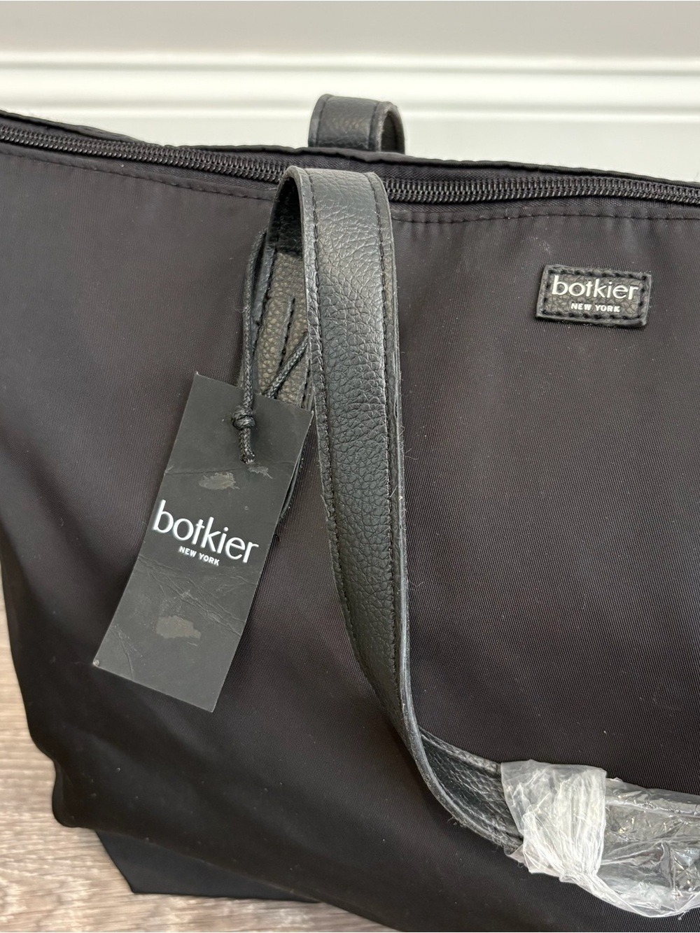 NWT Botkier New York Black Nylon Bond Tote Bag Leather Trim Zip Top - Picture 5 of 9